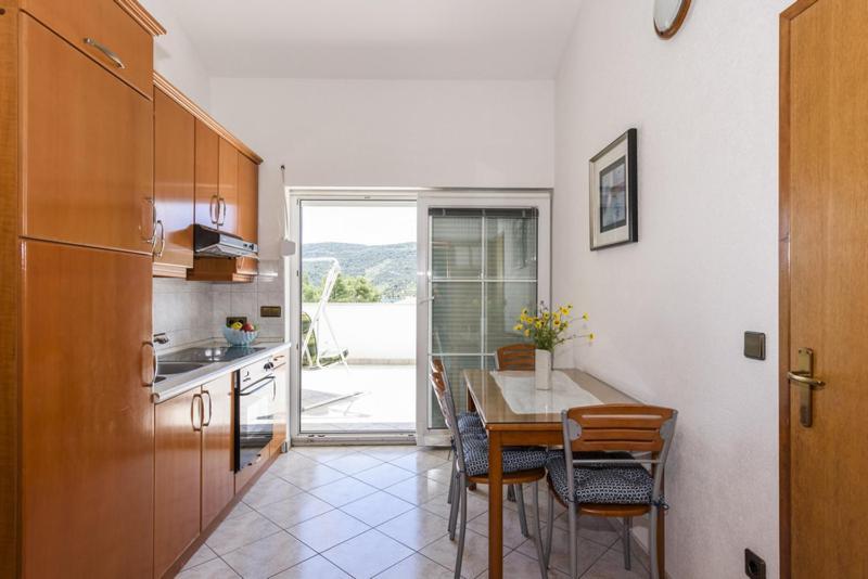 Apartments Luka - Trogir, Marina 150M From The Beach المظهر الخارجي الصورة
