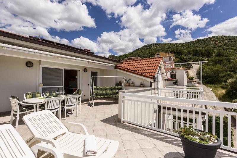 Apartments Luka - Trogir, Marina 150M From The Beach المظهر الخارجي الصورة
