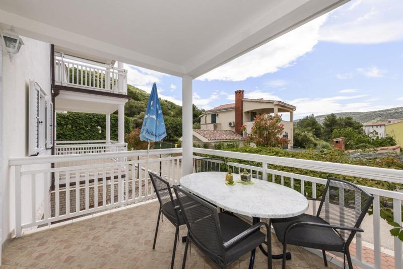 Apartments Luka - Trogir, Marina 150M From The Beach المظهر الخارجي الصورة